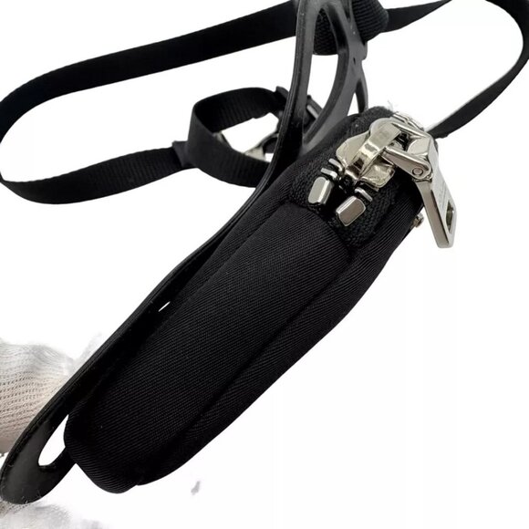 Authentic PRADA Tessuto With Pouch Smart Phone Holder Black Rubber - Picture 9 of 16